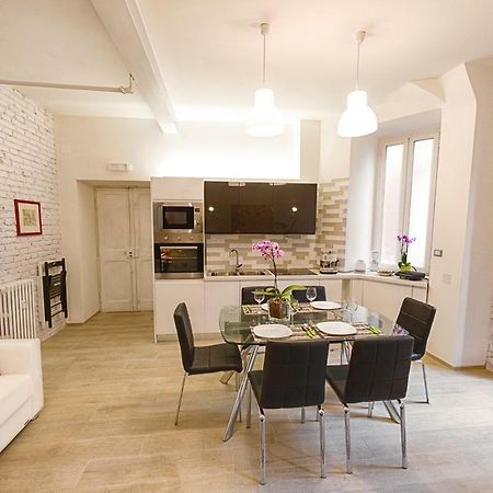 Modern Apartment Near Colosseum Rom Eksteriør billede