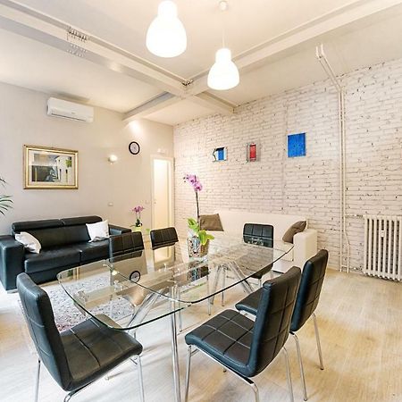 Modern Apartment Near Colosseum Rom Eksteriør billede